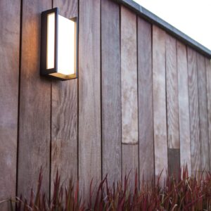 LED venkovní nástěnné světlo Qubo, RGBW smart