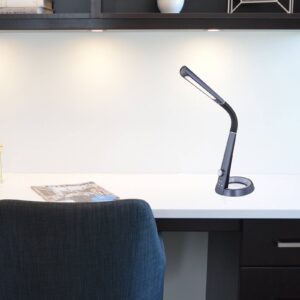 LED stolní lampa Mitti s USB přípojkou