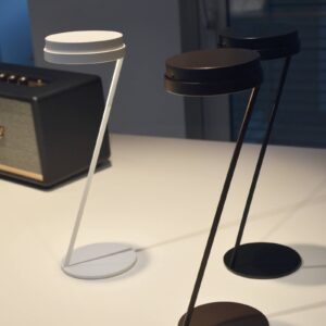 Knikerboker Zeta LED stolní lampa senzor USB černá